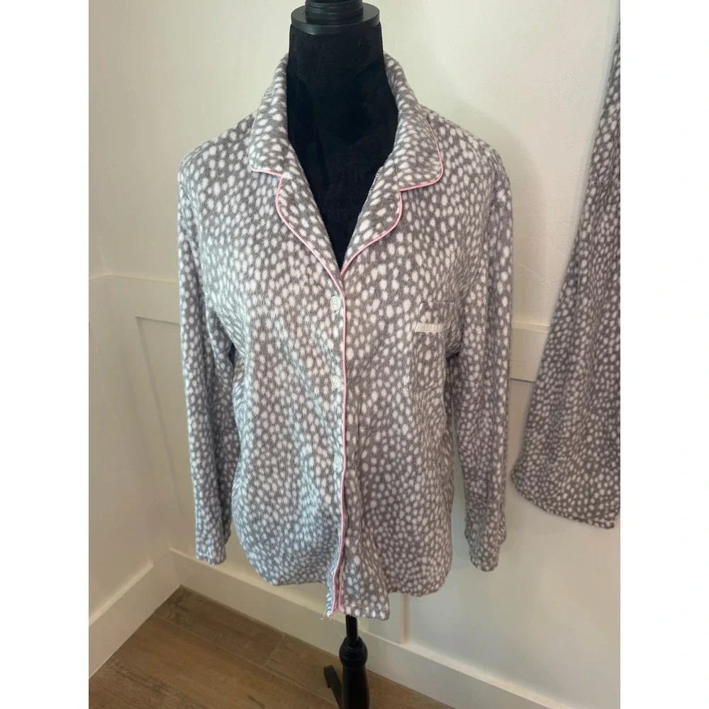 DKNY Womens‎ XL Pajama Set Grey White Animal Print Fleece Long Sleeve Pants 2pc
